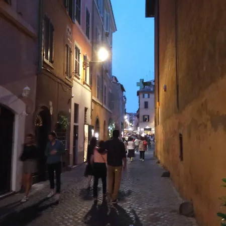 L'antica Porta Di Trastevere *